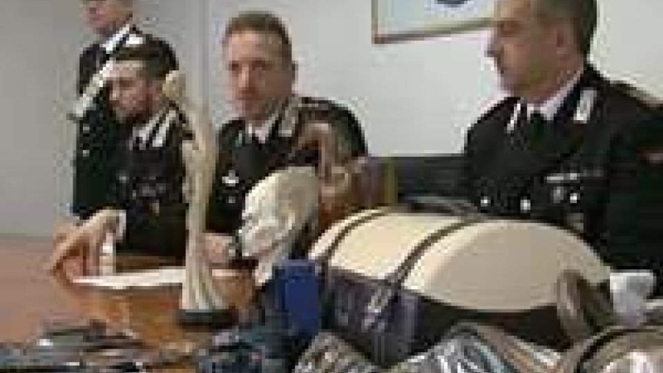 Riccione: Carabinieri arrestano due uominiRiccione: Carabinieri arrestano ladri seriali