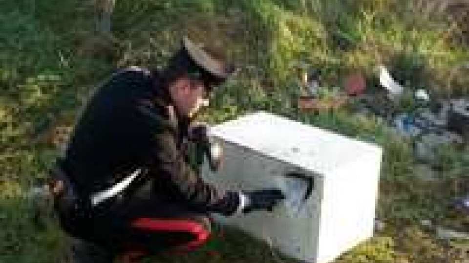 Carabinieri ritrovano la cassaforte asportata domenica a sera al “Trony”