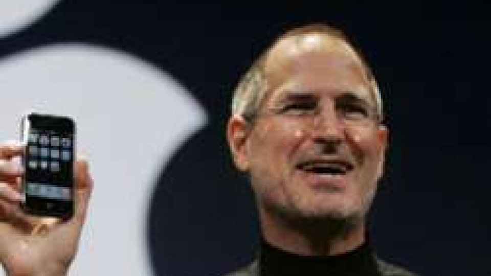 Steve Jobs presenta l'iPhone