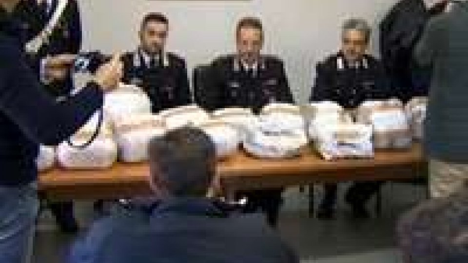 Contro 'lo sballo di Pasqua'. I Carabinieri di Riccione sequestrano 51 kg di marijuanaI Carabinieri di Riccione sequestrano 51 kg di marijuana