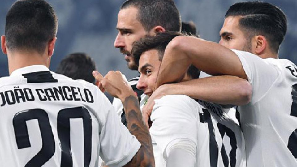 Foto ansaChampions League ottavi di finale: la Juventus con le tre punte, gioca Dybala