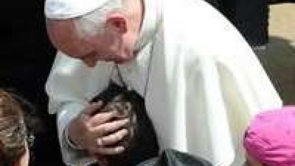Papa, “samaritano è esempio, Dio non vuole sacrifici”