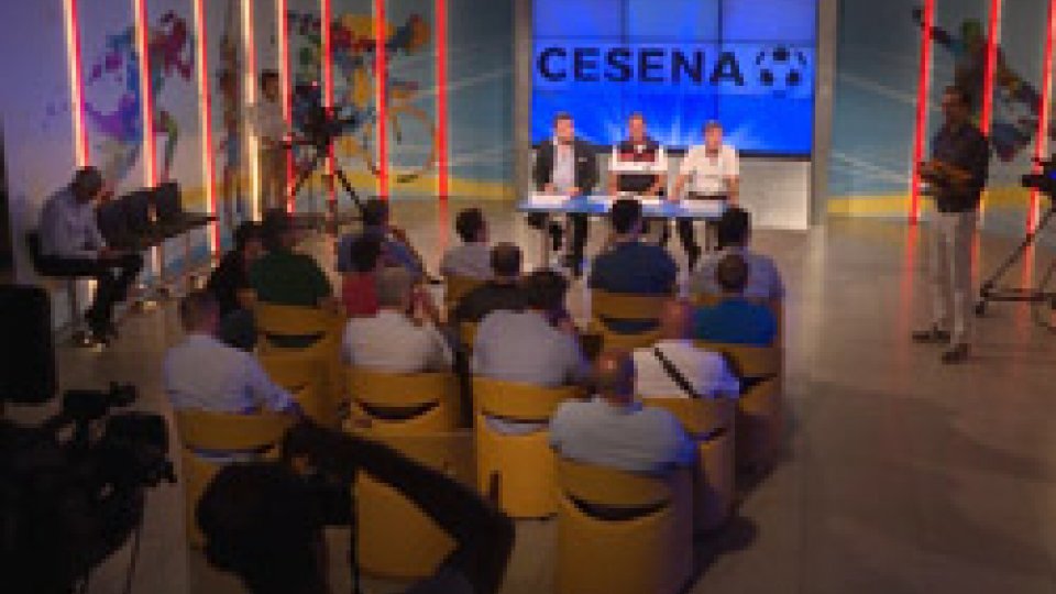 La presentazione del CesenaCesena, Patrignani: "La scelta di Alfio Pelliccioni è per vincere subito"
