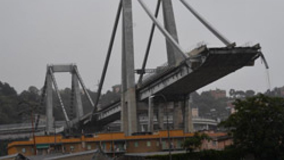 Il Ponte Morandi crollato a Genova. Foto ansa