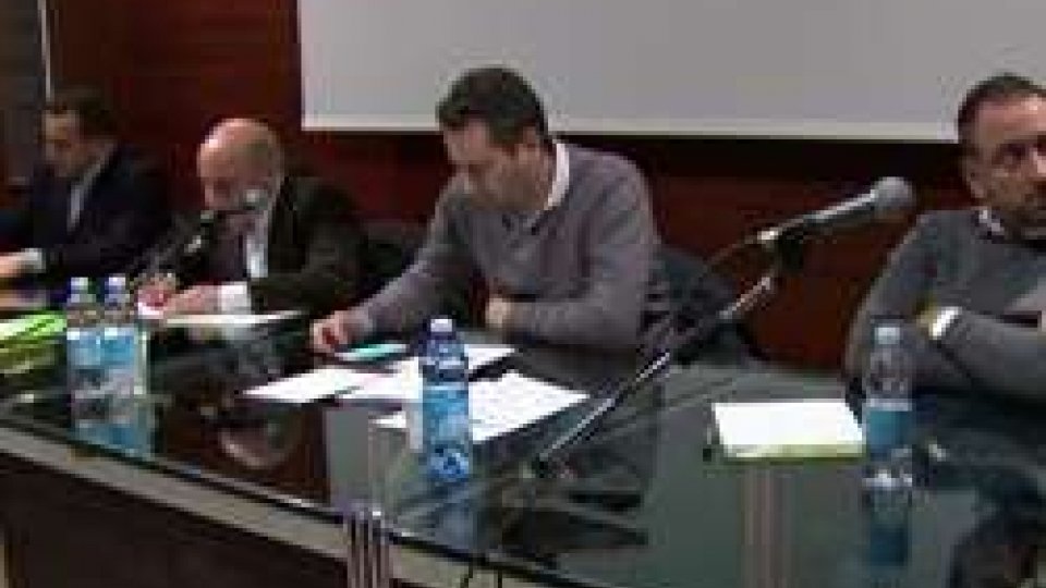Consiglio Centrale DcDc: parlamentino "infuocato", baruffa tra Lonfernini e Mazza