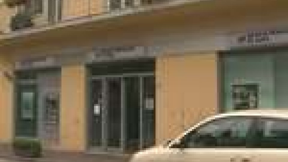 Rapina in banca a Riccione: colpo da 5.000 euro
