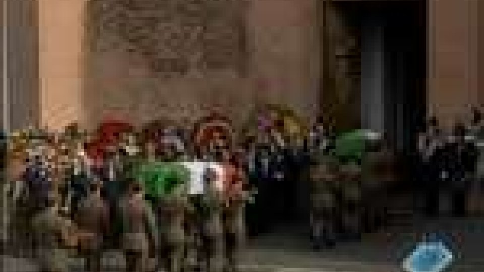 Tantissime persone presenti al funerale dei quattro alpini morti in Afghanistan
