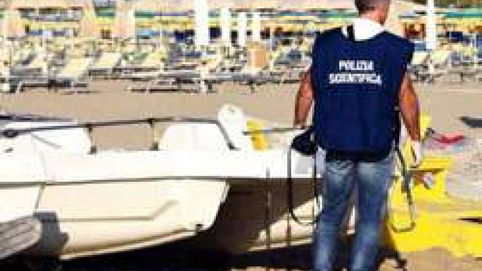 Polizia Scientifica al lavoroA Rimini è caccia agli stupratori. Viceministro polacco: "Pena di morte per queste bestie"