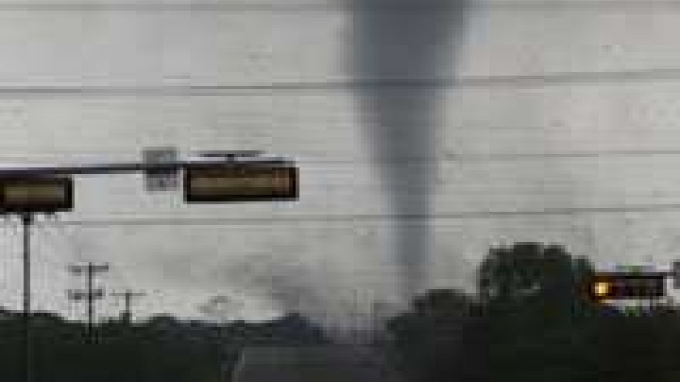 Decine di tornado in Texas: una ventina i feriti