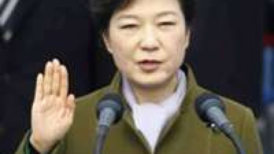 Corea del Sud avverte Pyongyanfìg: "Risposte più severe a provocazioni militari"