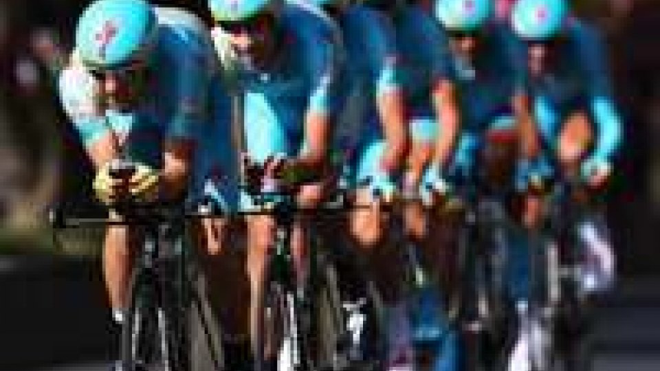 Vuelta: subito l'Astana e Nibali
