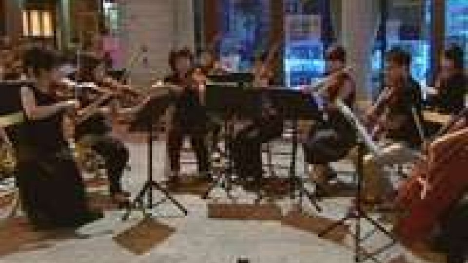 Successo per l'orchestra giapponese nel centro storico