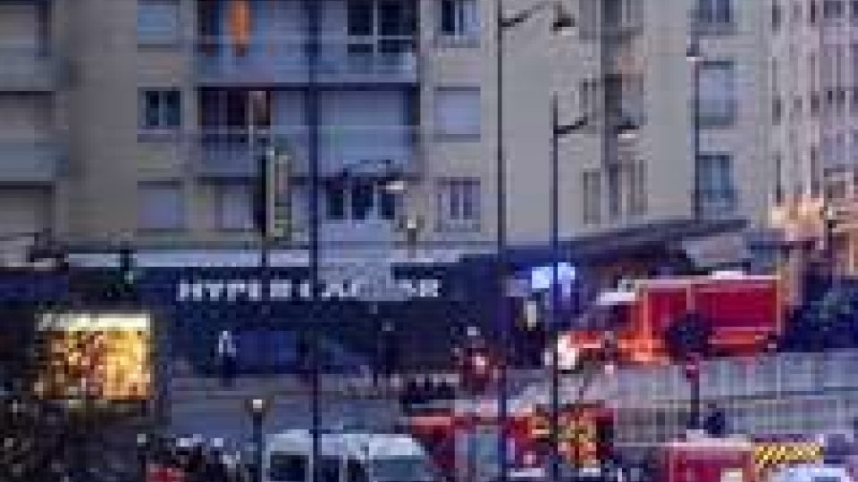Chiarlie Hebdo: uccisi i terroristi, doppio blitz mette fine all'incubo