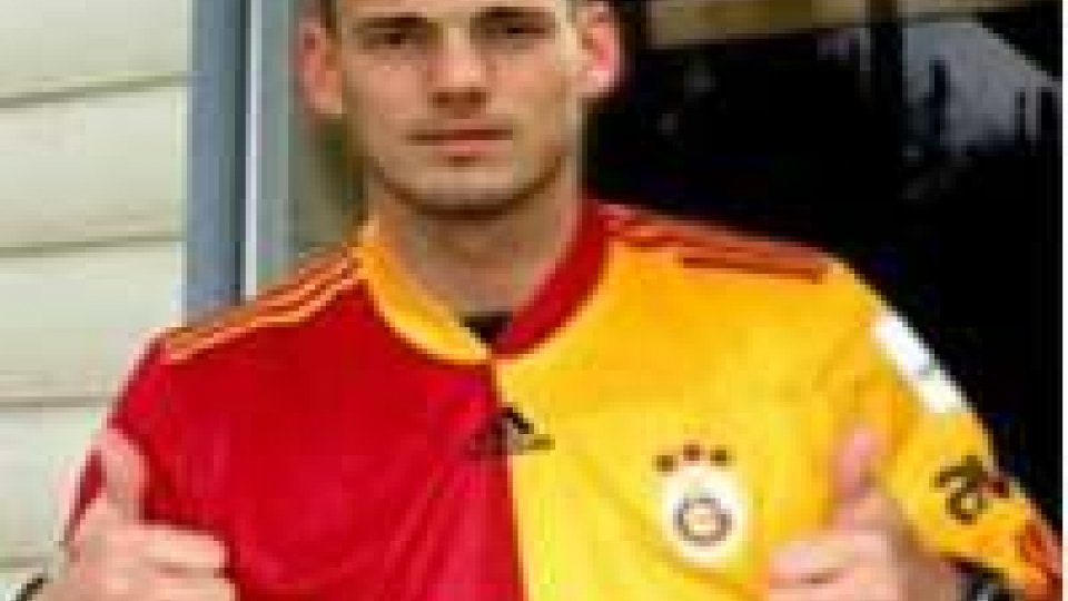 Snejider è un giocatore del GalatasaraySneijder è un giocatore del Galatasaray