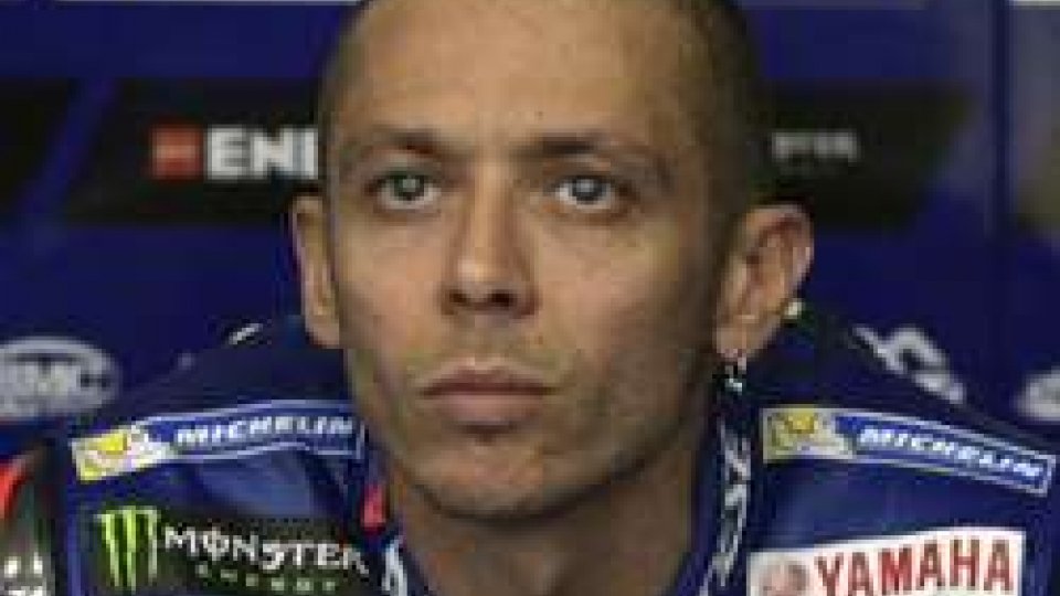 Incidente in motocross per Valentino Rossi