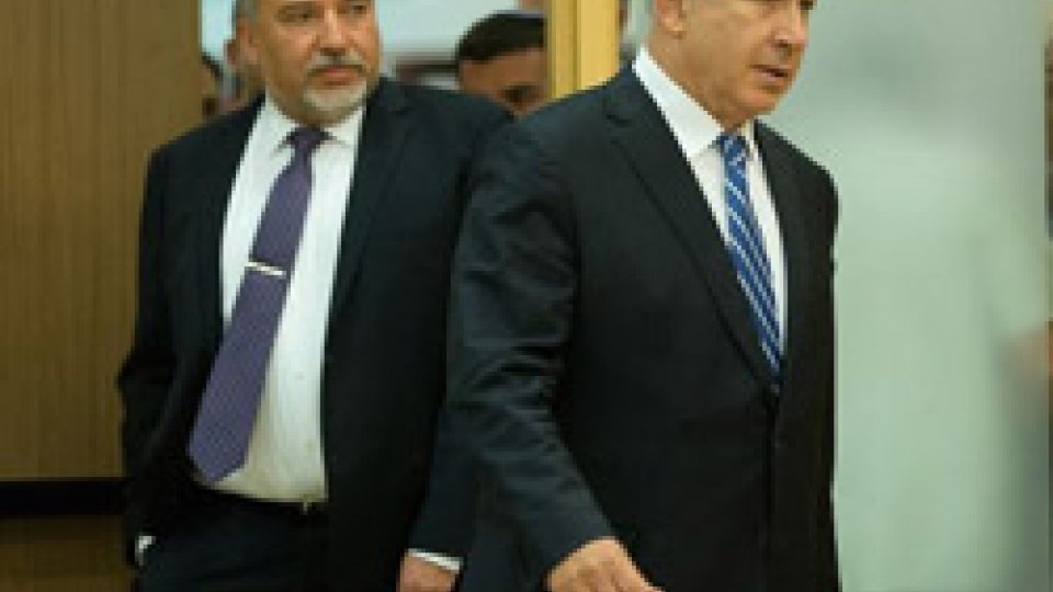 @twitterL'ex ministro Lieberman dichiara guerra al premier Netanyahu