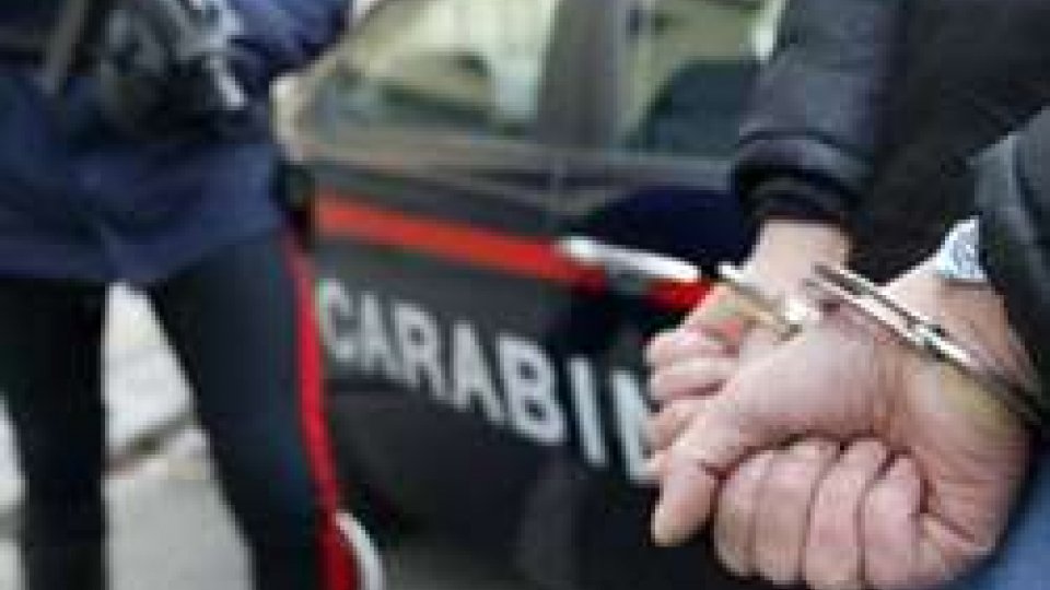 Rimini. Litiga con la ex ed aggredisce i Carabinieri intervenuti: arrestato per resistenza