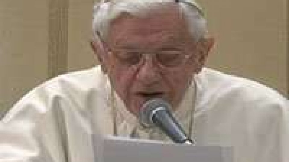 Il Papa a cristiani Medio Oriente: "Siate costruttori di pace"
