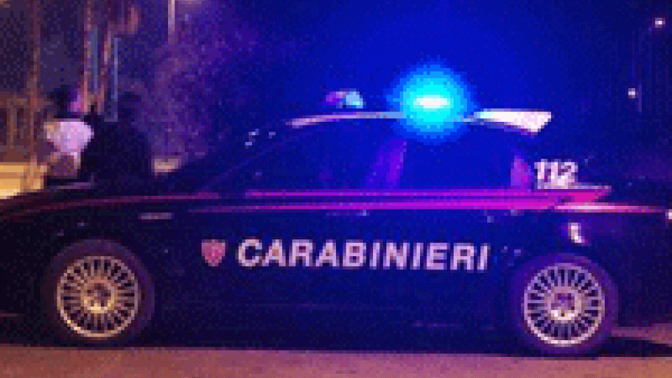 Rimini: Ubriaco danneggia autovettura, ne scaturisce una lite
