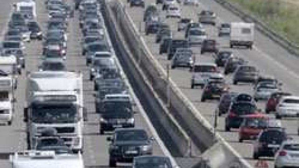 Autostrade: tamponamento in A14, 9 km di coda in Romagna