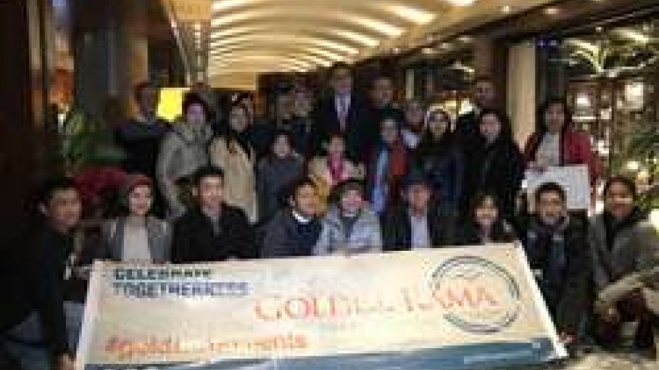 I primi turisti indonesiani arrivati in Repubblica con l'agenzia viaggi GOLDEN Rama Indonesia