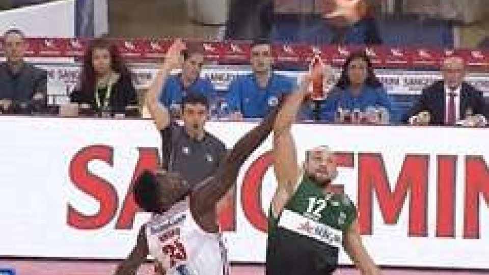 La palla a dueBasket, Pesaro: con Avellino la difesa non basta