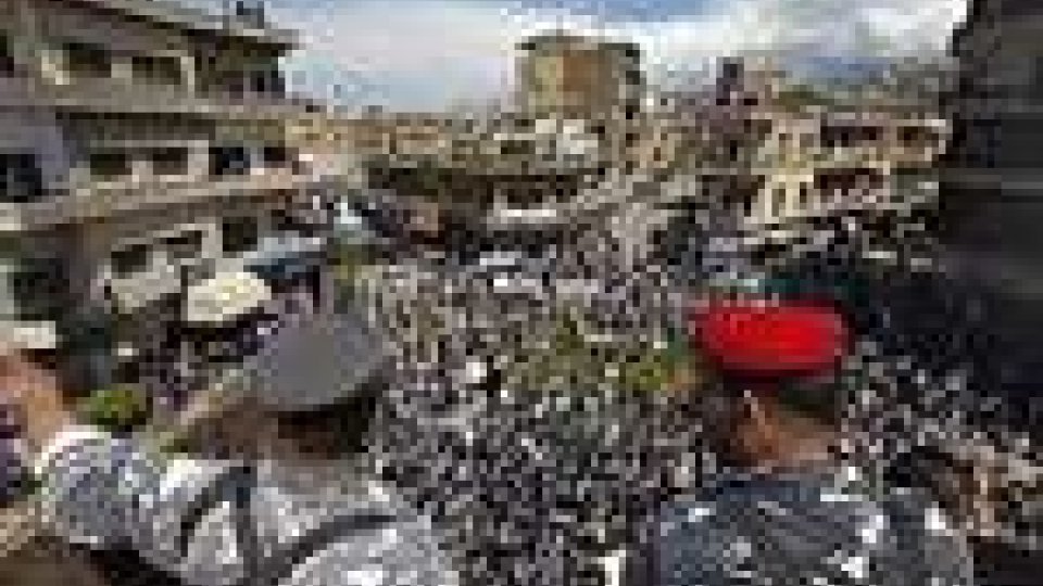 In Siria migliaia in piazza, proteste a Jabla: quattro morti