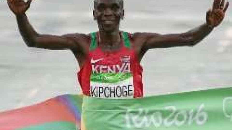 Olimpiadi: Kipchoge domina la maratonaOlimpiadi: Kipchoge domina la maratona