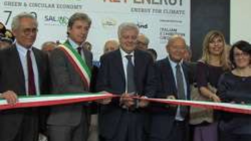 Inaugurato EcomondEcomondo: all'inaugurazione presente il Ministro dell'Ambiente Galletti