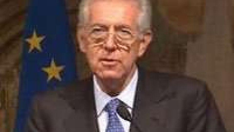 Monti: guerra all'evasione ma senza blitz