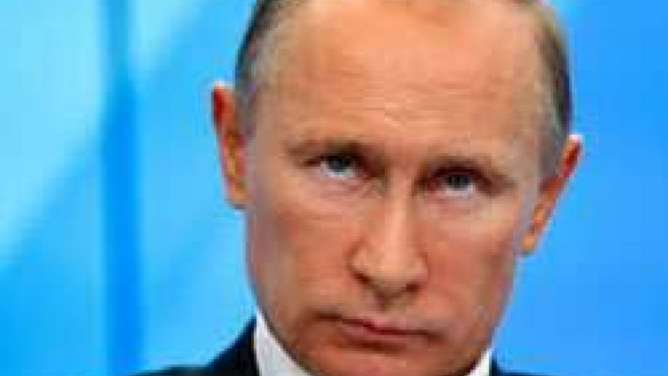 Siria: Putin, intensificheremo raid contro jihadisti