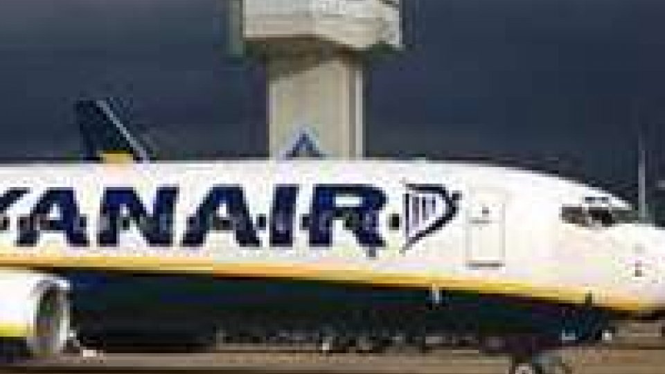 Maltempo: voli Ryanair dirottati su Bologna