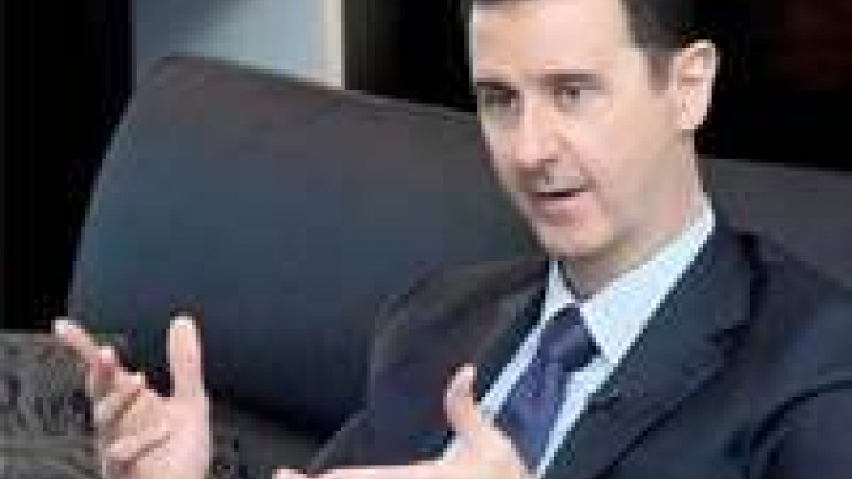 Siria, Assad ammette possesso armi chimiche