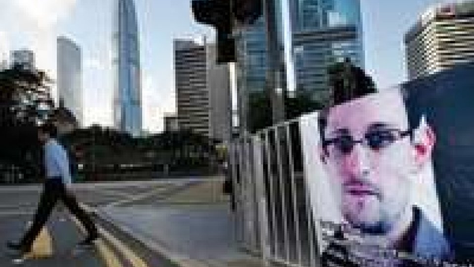 Snowden: l'Ecuador non ha deciso sull'asilo