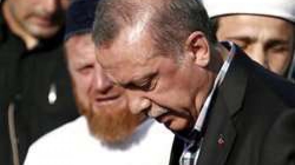 Turchia: sale tensione con Washington, 6.000 arresti. Si pensa a pena di morte