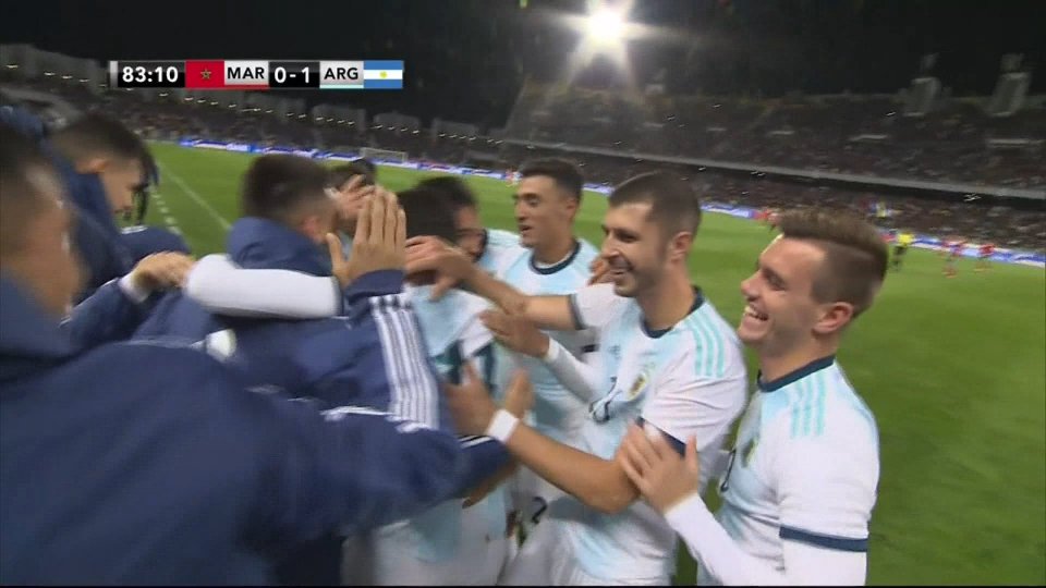 Gli argentini festeggiano il gol di Correa