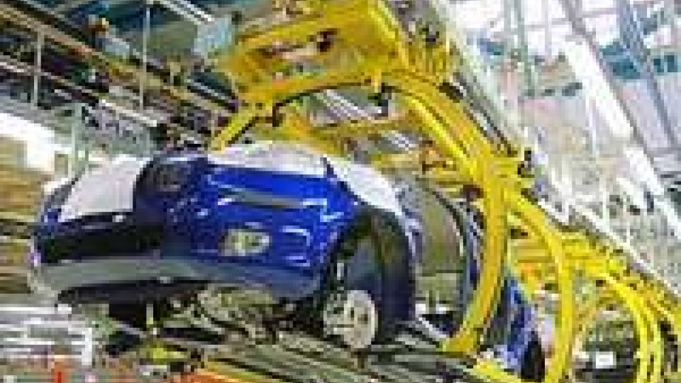 Produzione industriale, Istat: crollano le auto