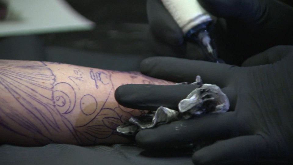 Inchiostri per tatuaggio, eseguito un provvedimento di fermo cautelativo