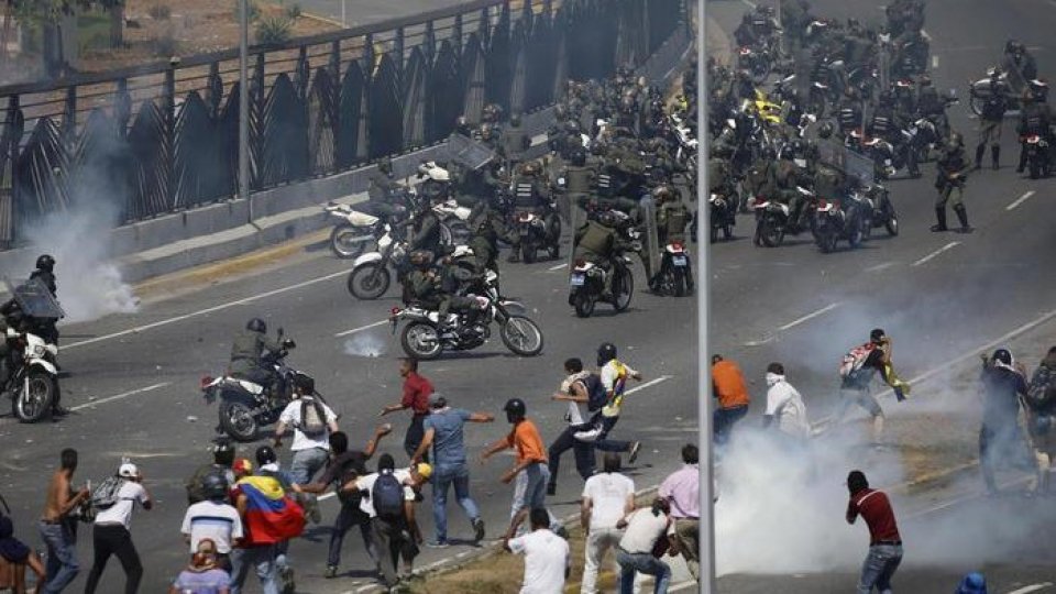 Proteste in Venezuela. Foto ansa