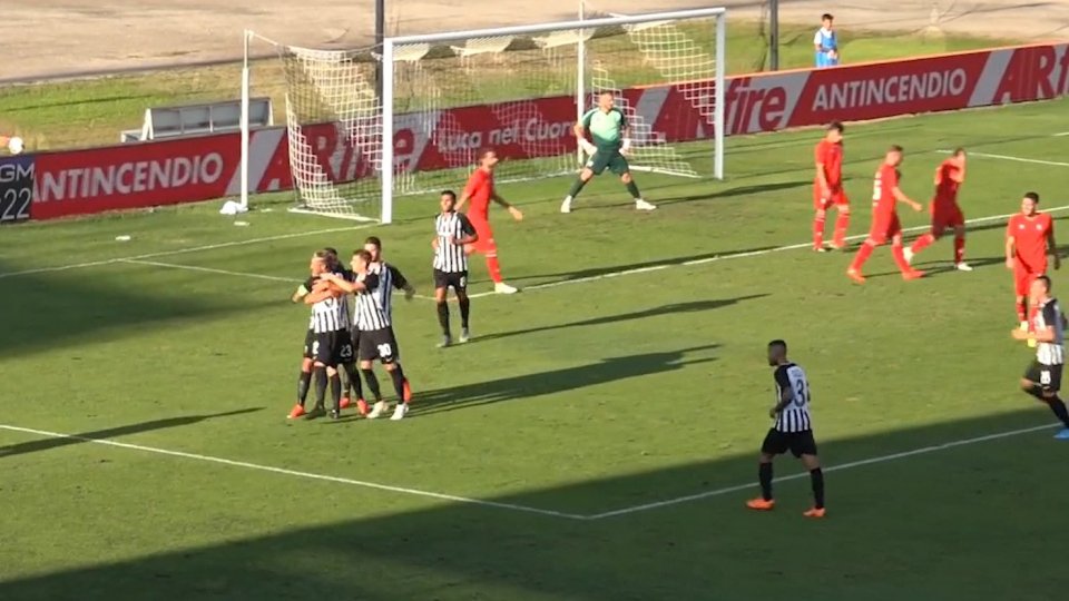 Coppa Italia - L'Ascoli travolge la Pro Vercelli 5-1