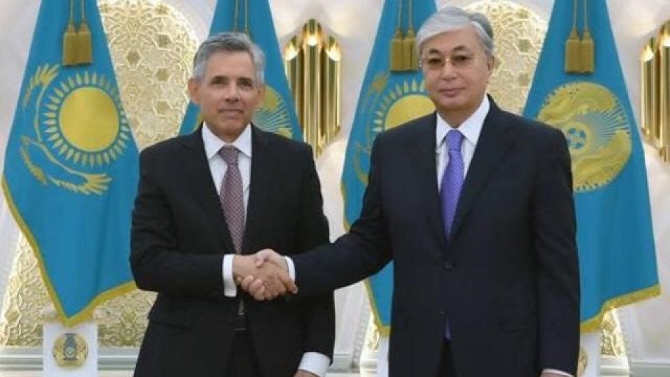 John Mazza e il Presidente kazako, Kassym-Jomart Tokayev