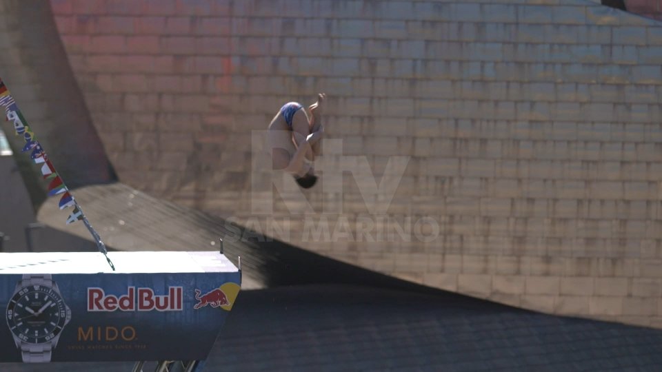 Red Bull Cliff Diving: ultima tappa a Bilbao. Sette su sette per la Iffland