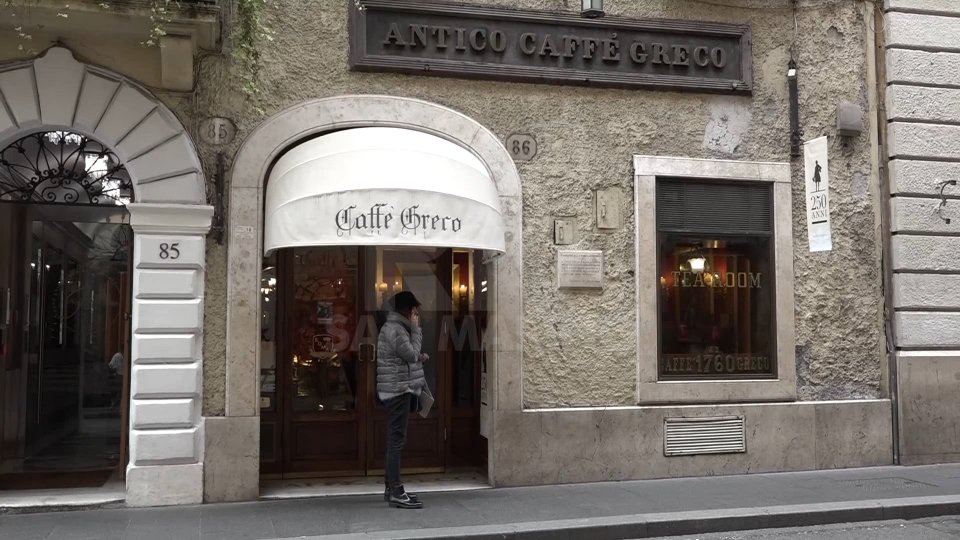 Lo storico Caffè Greco di Roma rischia sfratto e chiusura: interviene la Corte d'Appello