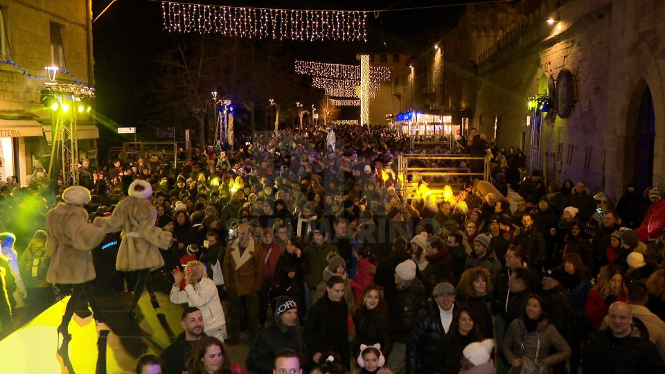 San Marino: tanta gente sullo Stradone per la festa di San Silvestro