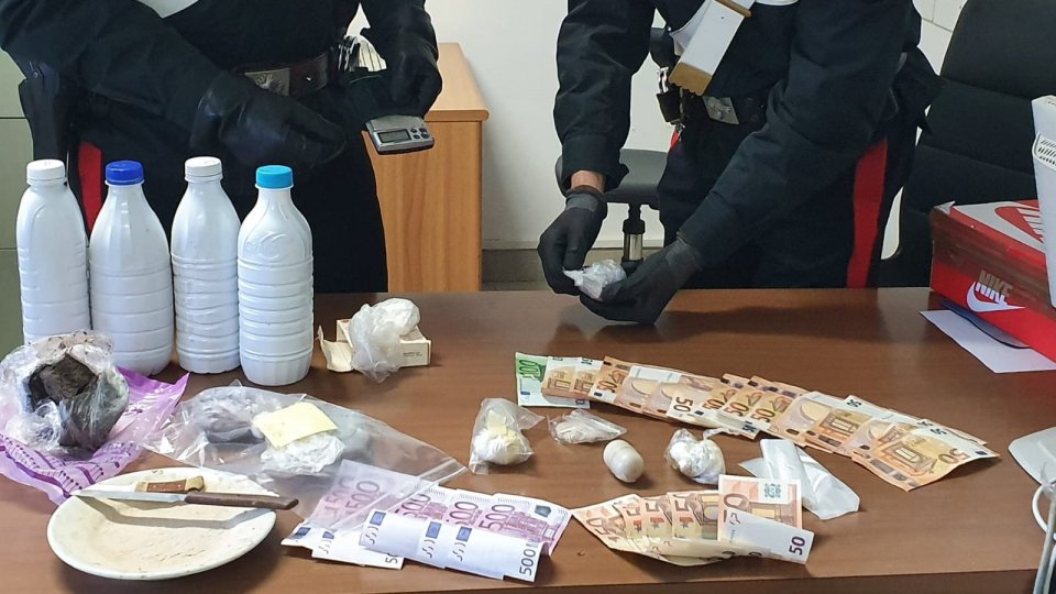 Droga: arrestato riminese scoperto con mezzo kg di eroina