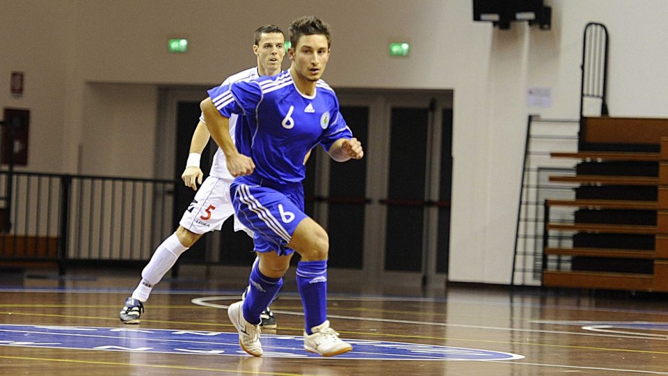 Manuel Poggiali con la maglia della Nazionale Futsal