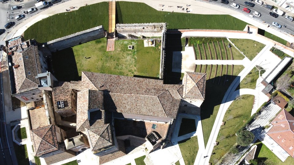 Castel Sismondo: ormai concluso l’intervento di riqualificazione della fortezza di Sigimondo Pandolfo Malatesta, parte del Museo Fellini