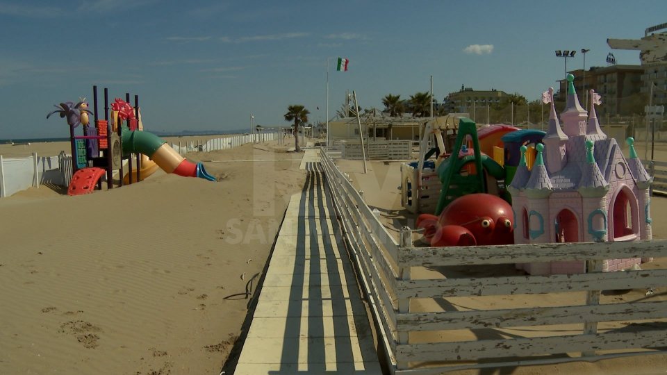 Riccione torna sulla chiusura della spiaggia: “Spetta ai sindaci la regolamentazione”
