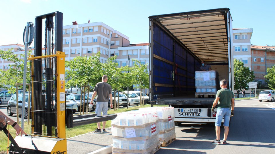 Esteri: Lettonia dona prodotti per la disinfezione di oggetti e superfici