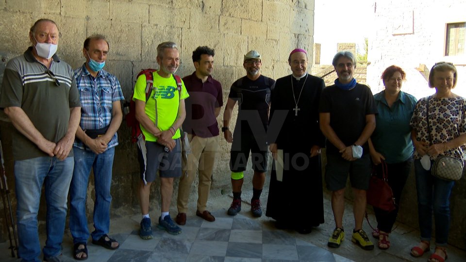 San Marino: la benedizione del Vescovo Turazzi ai pellegrini in partenza per Loreto